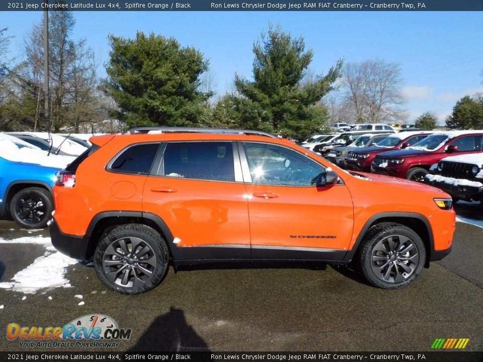 2021 Jeep Cherokee Latitude Lux 4x4 Spitfire Orange / Black Photo #4