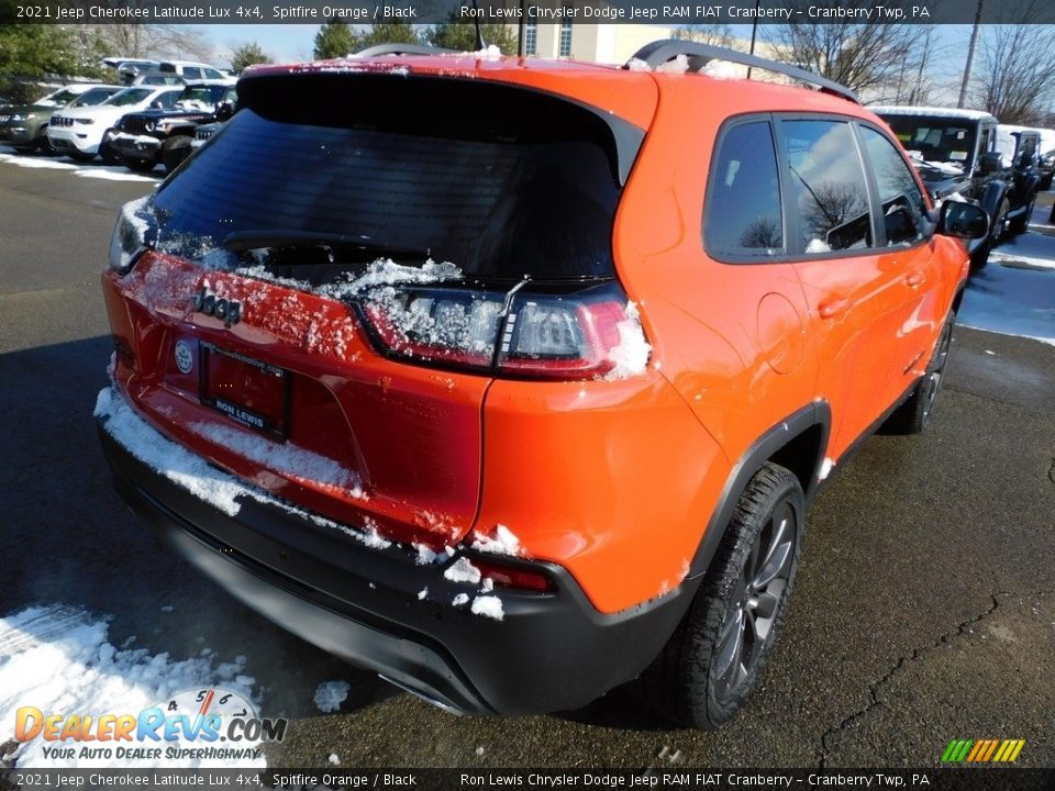 2021 Jeep Cherokee Latitude Lux 4x4 Spitfire Orange / Black Photo #5