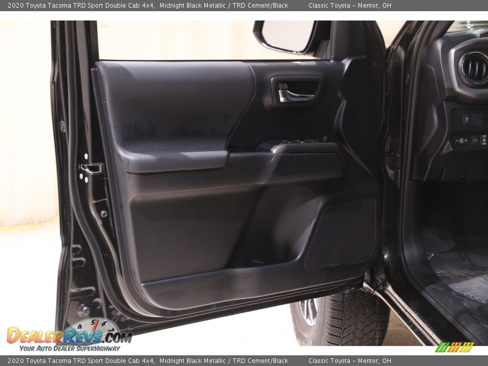 2020 Toyota Tacoma TRD Sport Double Cab 4x4 Midnight Black Metallic / TRD Cement/Black Photo #4