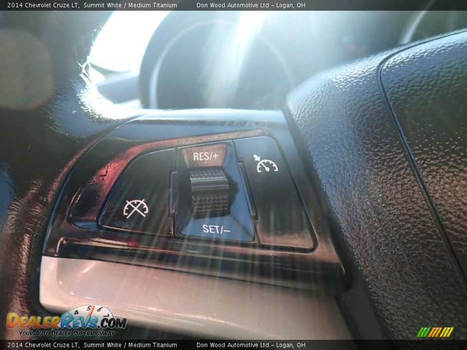 2014 Chevrolet Cruze LT Summit White / Medium Titanium Photo #23