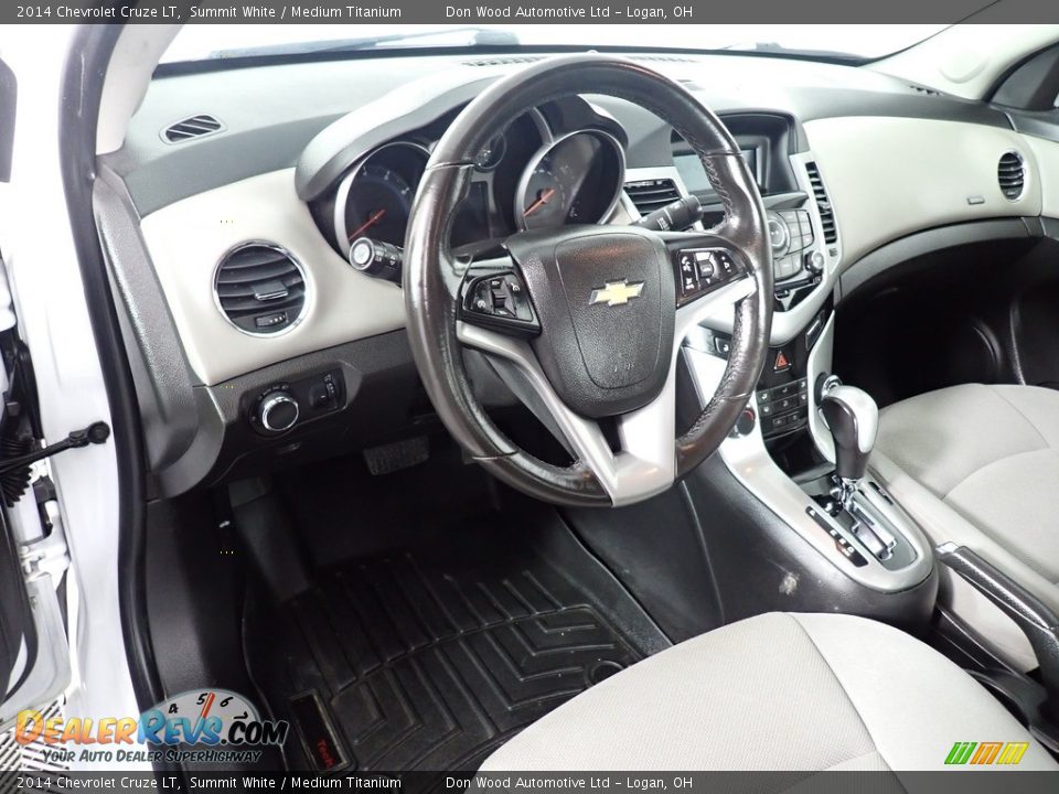 2014 Chevrolet Cruze LT Summit White / Medium Titanium Photo #29
