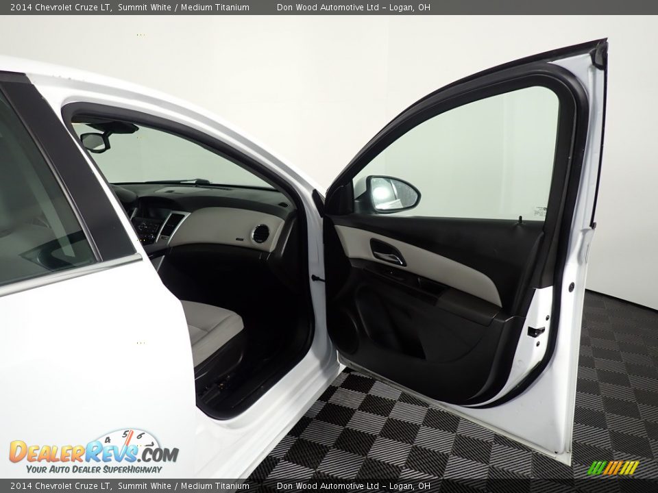 2014 Chevrolet Cruze LT Summit White / Medium Titanium Photo #36