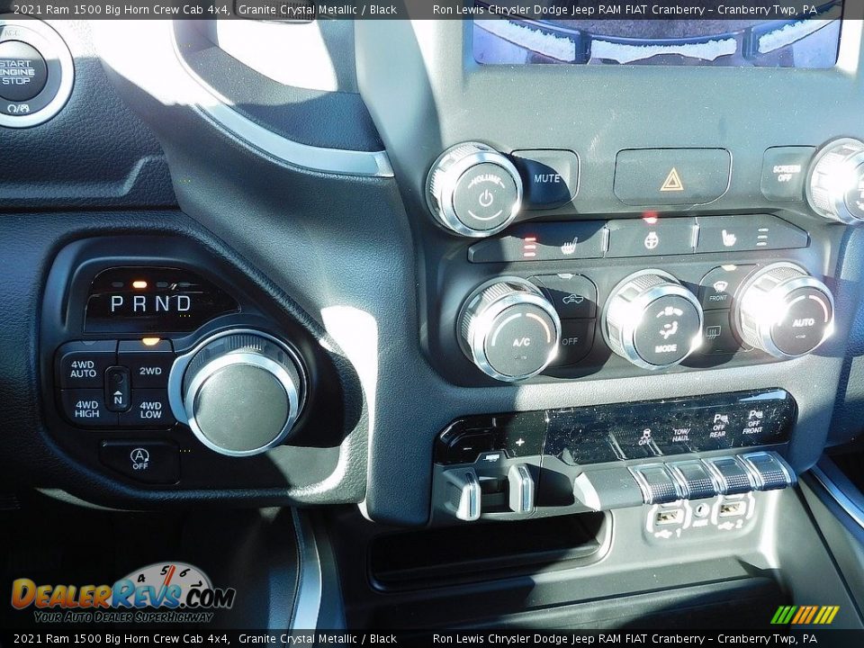 2021 Ram 1500 Big Horn Crew Cab 4x4 Granite Crystal Metallic / Black Photo #18
