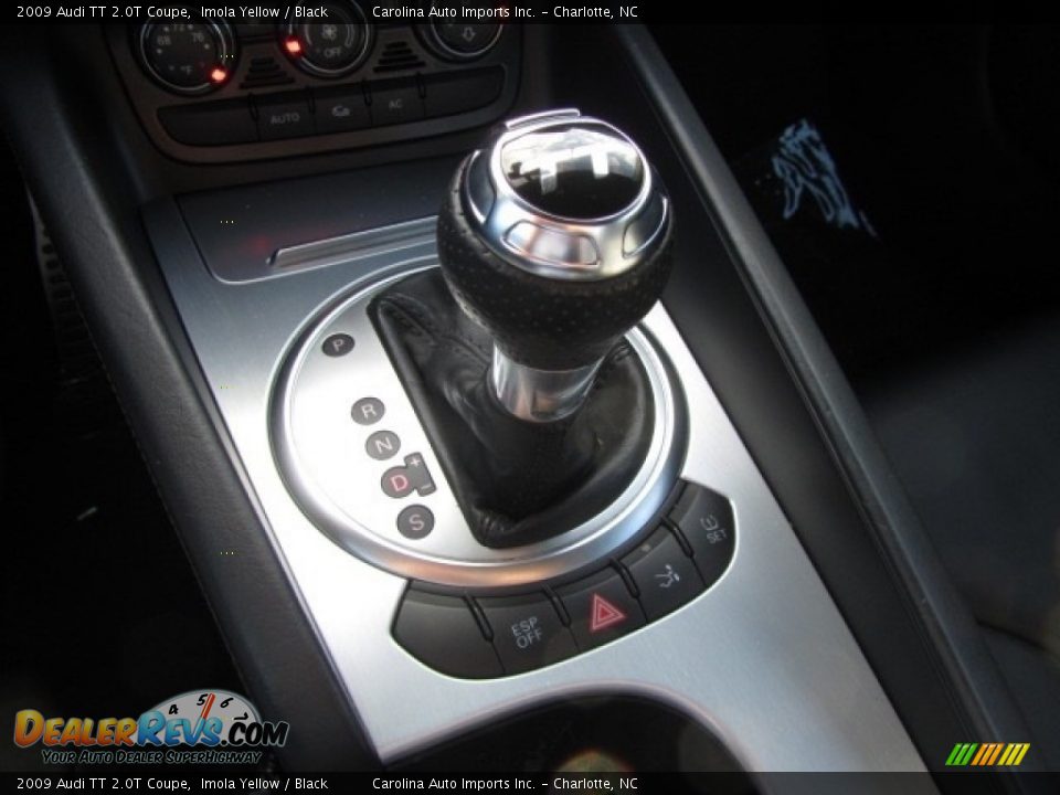 2009 Audi TT 2.0T Coupe Shifter Photo #16