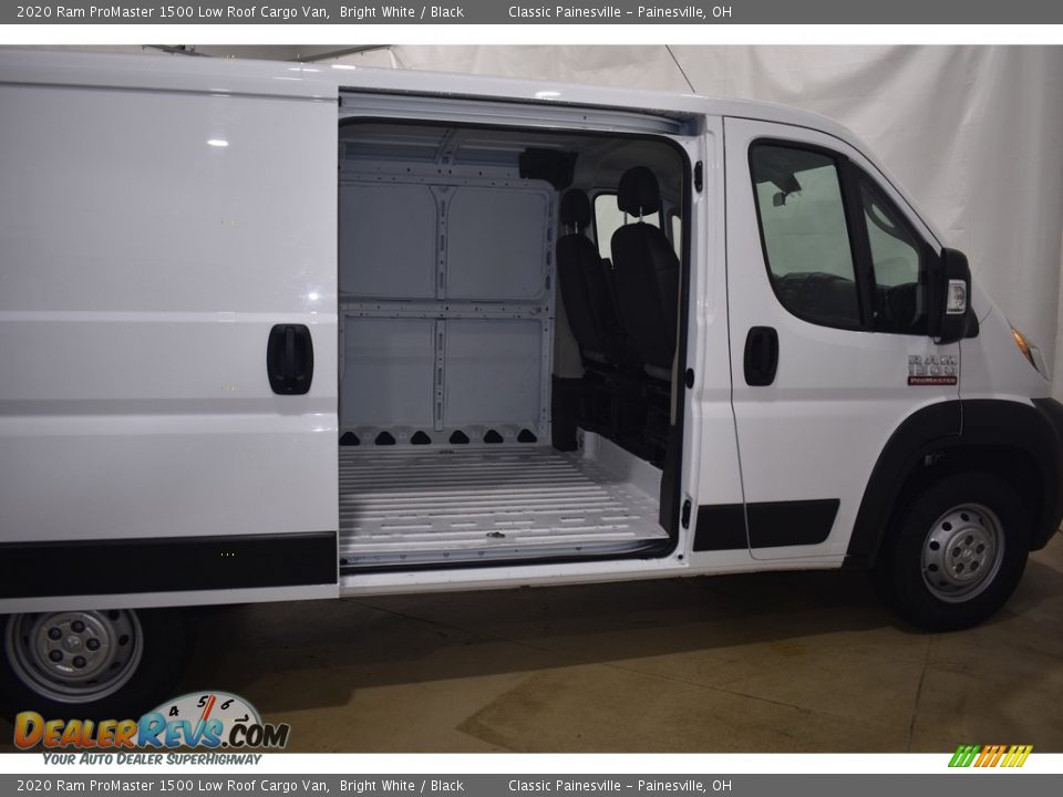 2020 Ram ProMaster 1500 Low Roof Cargo Van Bright White / Black Photo #8