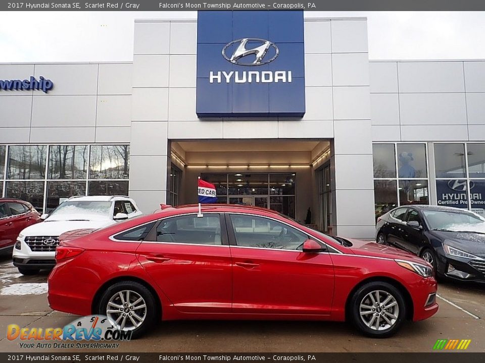 2017 Hyundai Sonata SE Scarlet Red / Gray Photo #1