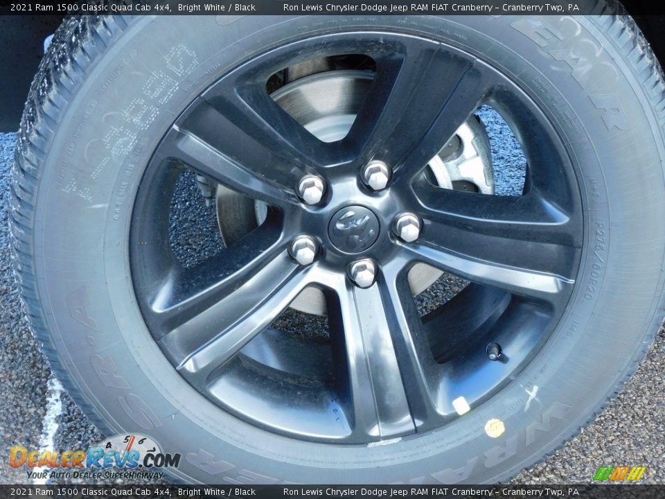 2021 Ram 1500 Classic Quad Cab 4x4 Bright White / Black Photo #10