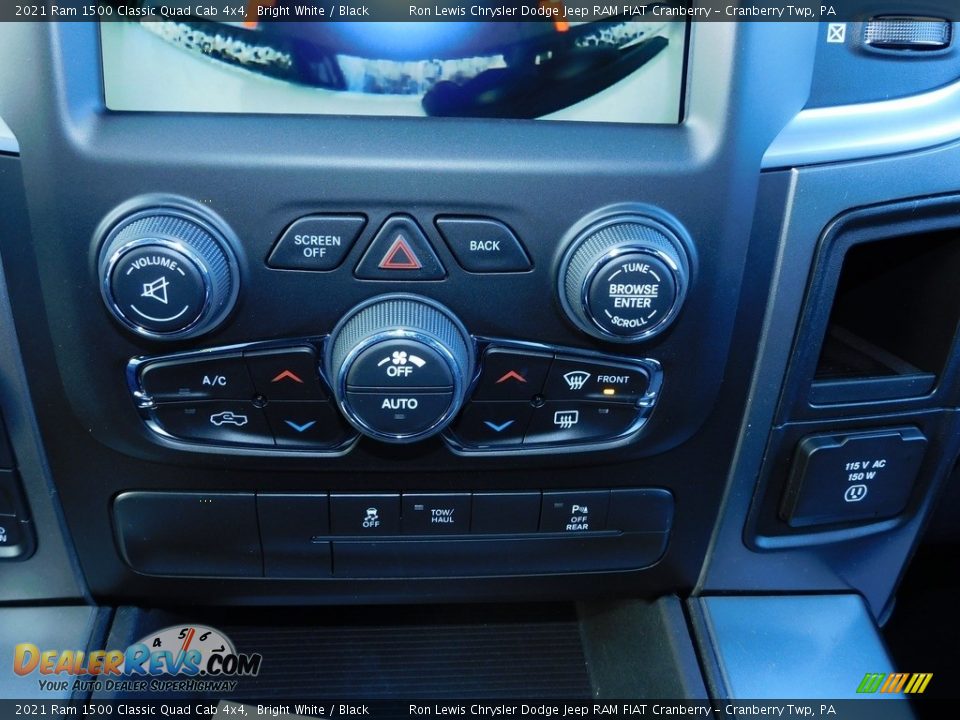 2021 Ram 1500 Classic Quad Cab 4x4 Bright White / Black Photo #17