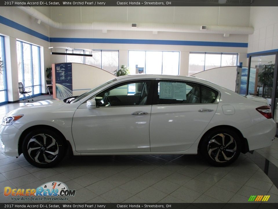 2017 Honda Accord EX-L Sedan White Orchid Pearl / Ivory Photo #10