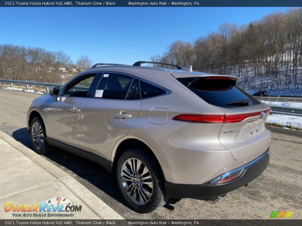 2021 Toyota Venza Hybrid XLE AWD Titanium Glow / Black Photo #2