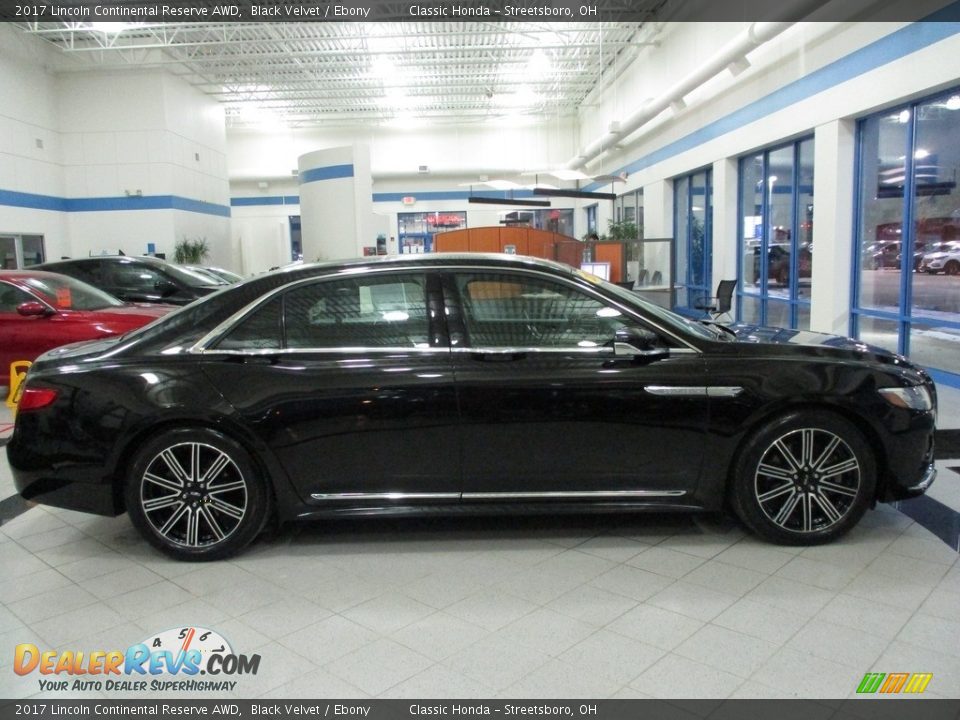 2017 Lincoln Continental Reserve AWD Black Velvet / Ebony Photo #4