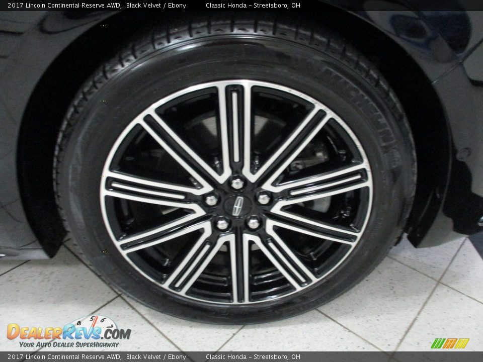 2017 Lincoln Continental Reserve AWD Wheel Photo #5