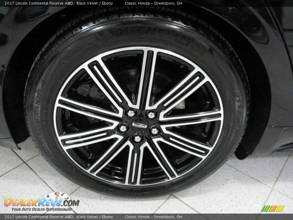 2017 Lincoln Continental Reserve AWD Wheel Photo #6