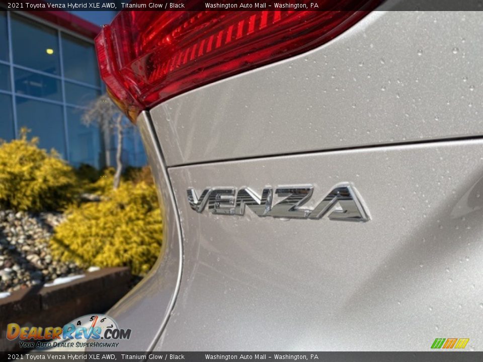 2021 Toyota Venza Hybrid XLE AWD Titanium Glow / Black Photo #26