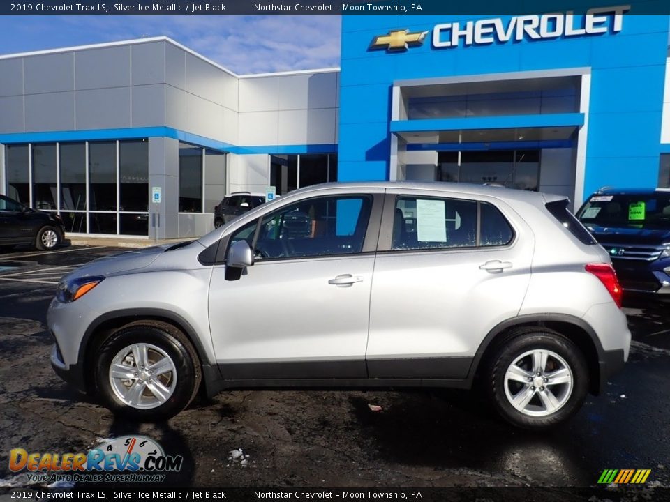 2019 Chevrolet Trax LS Silver Ice Metallic / Jet Black Photo #3