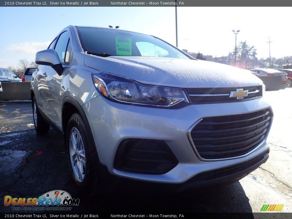 2019 Chevrolet Trax LS Silver Ice Metallic / Jet Black Photo #12