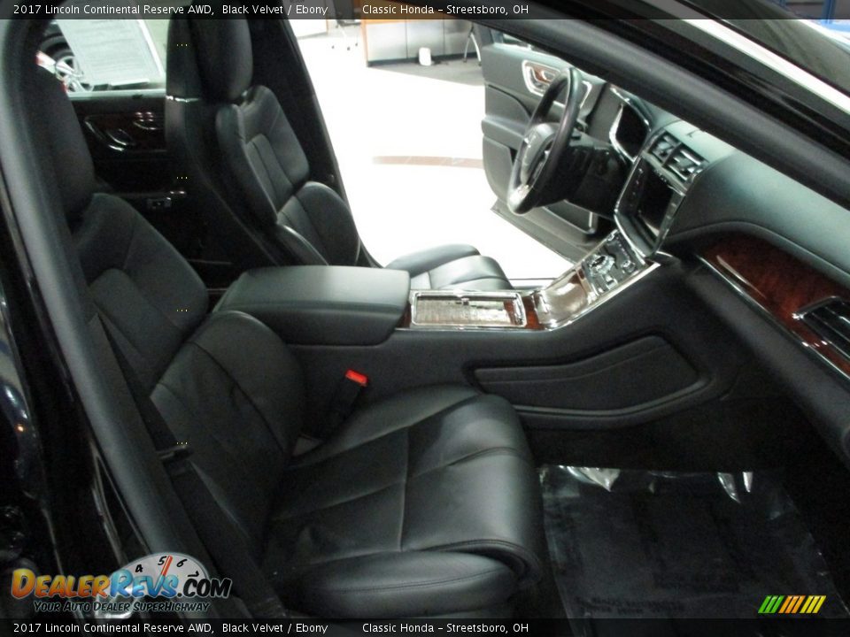 2017 Lincoln Continental Reserve AWD Black Velvet / Ebony Photo #17