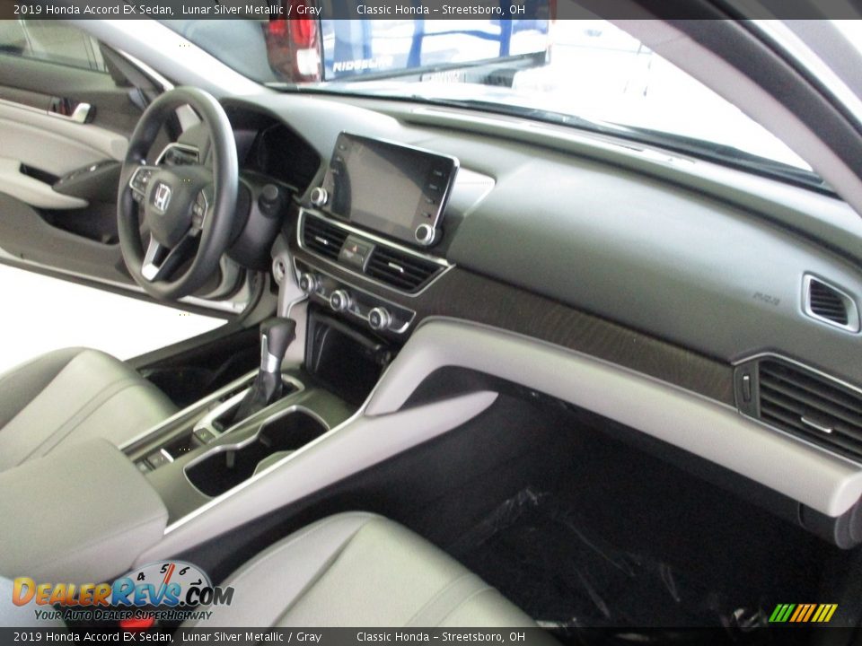 2019 Honda Accord EX Sedan Lunar Silver Metallic / Gray Photo #15
