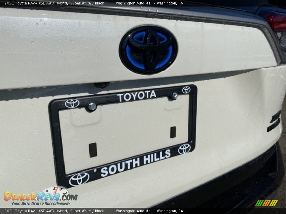 2021 Toyota RAV4 XSE AWD Hybrid Super White / Black Photo #26