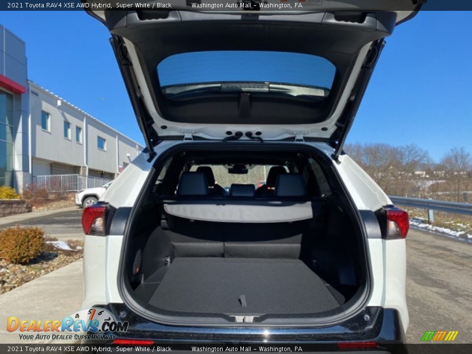 2021 Toyota RAV4 XSE AWD Hybrid Super White / Black Photo #28