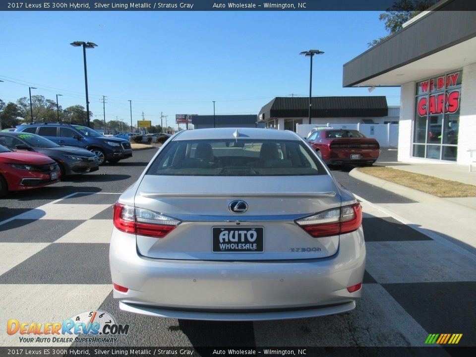 2017 Lexus ES 300h Hybrid Silver Lining Metallic / Stratus Gray Photo #4