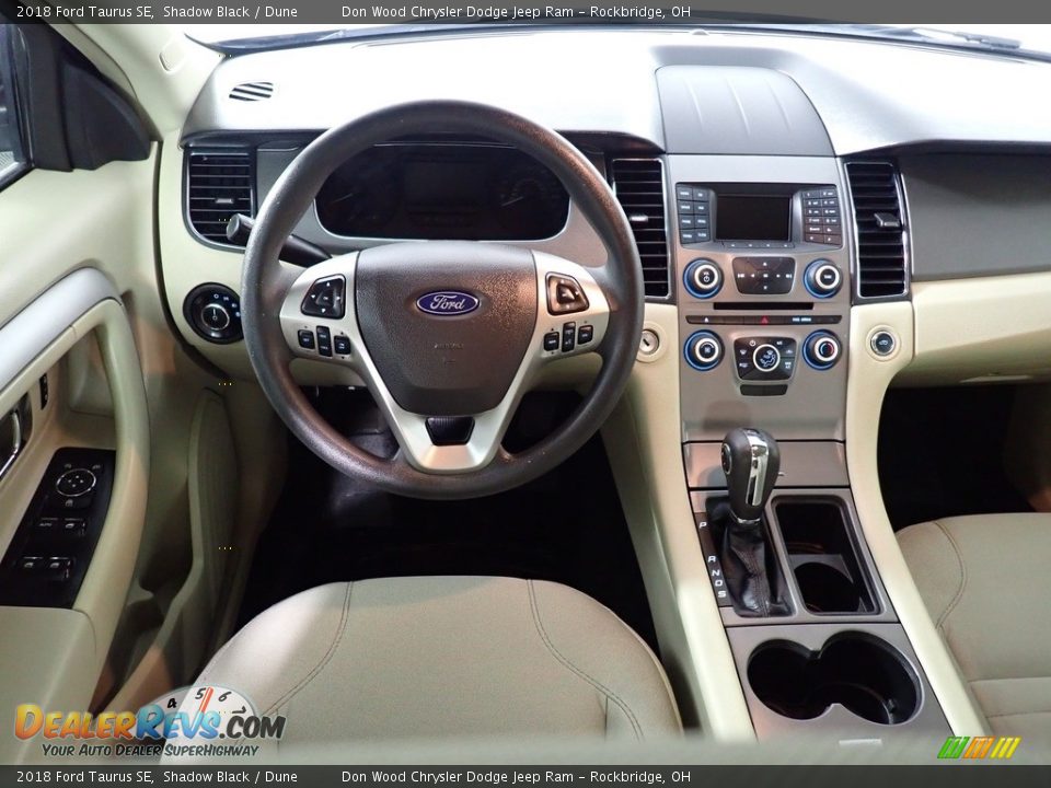 2018 Ford Taurus SE Shadow Black / Dune Photo #26