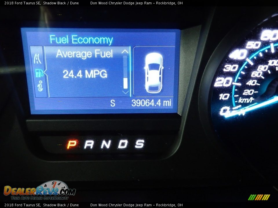 2018 Ford Taurus SE Shadow Black / Dune Photo #33
