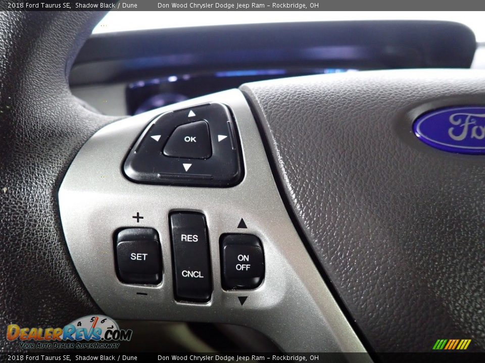 2018 Ford Taurus SE Shadow Black / Dune Photo #35