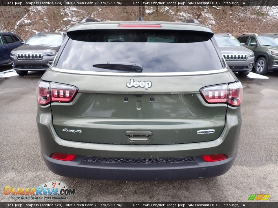 2021 Jeep Compass Latitude 4x4 Olive Green Pearl / Black/Ski Gray Photo #5