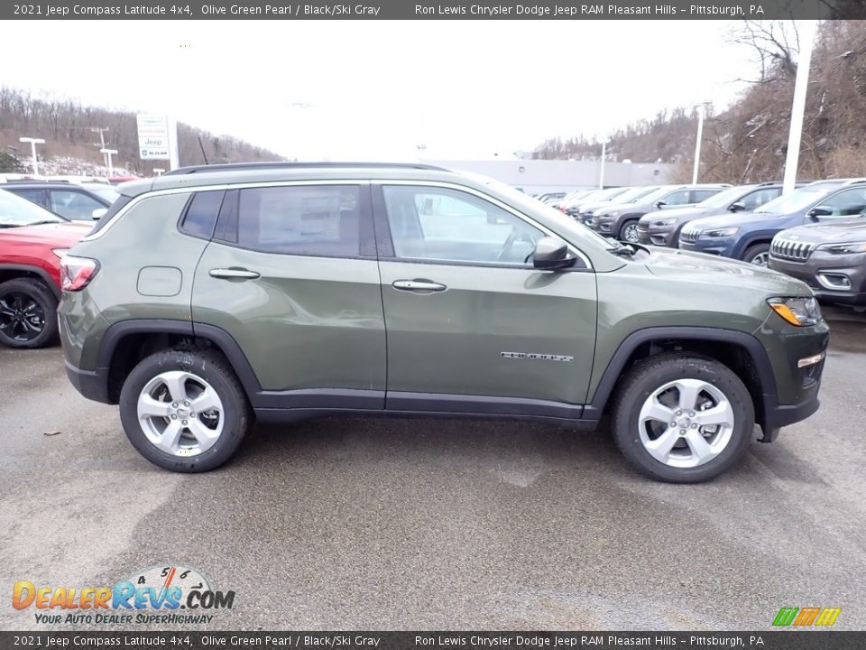 2021 Jeep Compass Latitude 4x4 Olive Green Pearl / Black/Ski Gray Photo #7