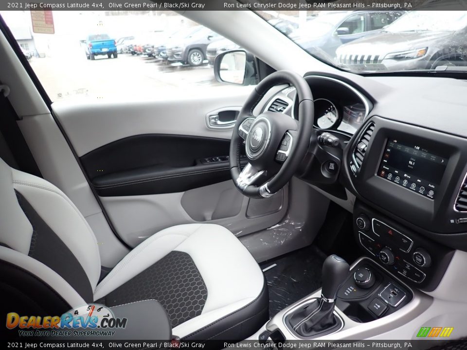 2021 Jeep Compass Latitude 4x4 Olive Green Pearl / Black/Ski Gray Photo #10