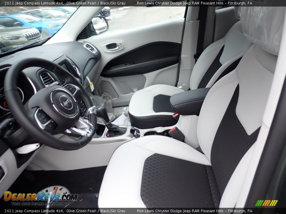 2021 Jeep Compass Latitude 4x4 Olive Green Pearl / Black/Ski Gray Photo #12