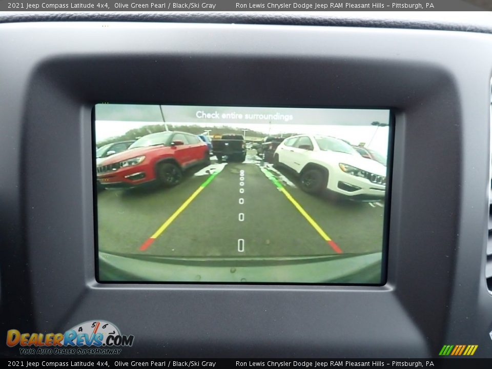 2021 Jeep Compass Latitude 4x4 Olive Green Pearl / Black/Ski Gray Photo #17