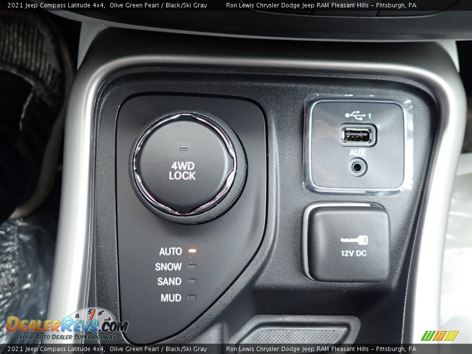 2021 Jeep Compass Latitude 4x4 Olive Green Pearl / Black/Ski Gray Photo #20
