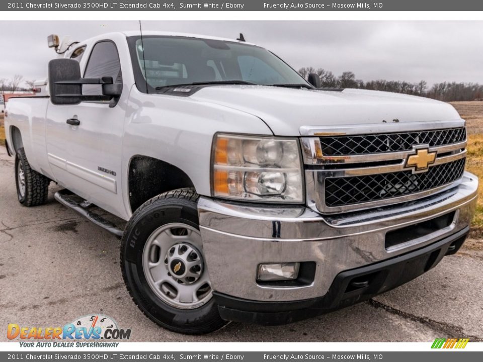 Front 3/4 View of 2011 Chevrolet Silverado 3500HD LT Extended Cab 4x4 Photo #1