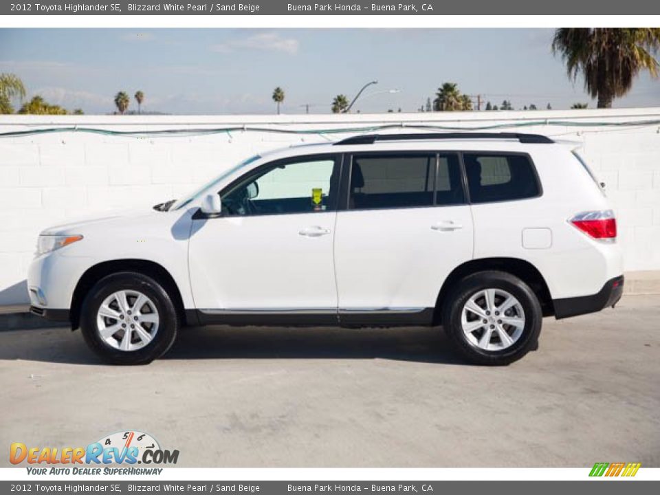 2012 Toyota Highlander SE Blizzard White Pearl / Sand Beige Photo #8