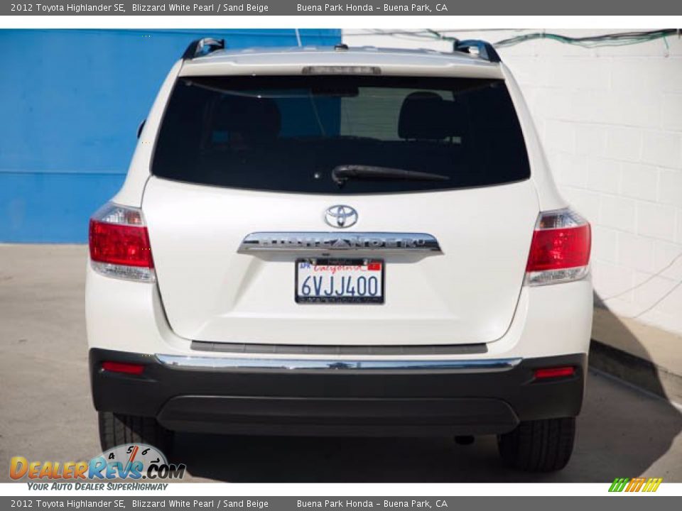 2012 Toyota Highlander SE Blizzard White Pearl / Sand Beige Photo #9