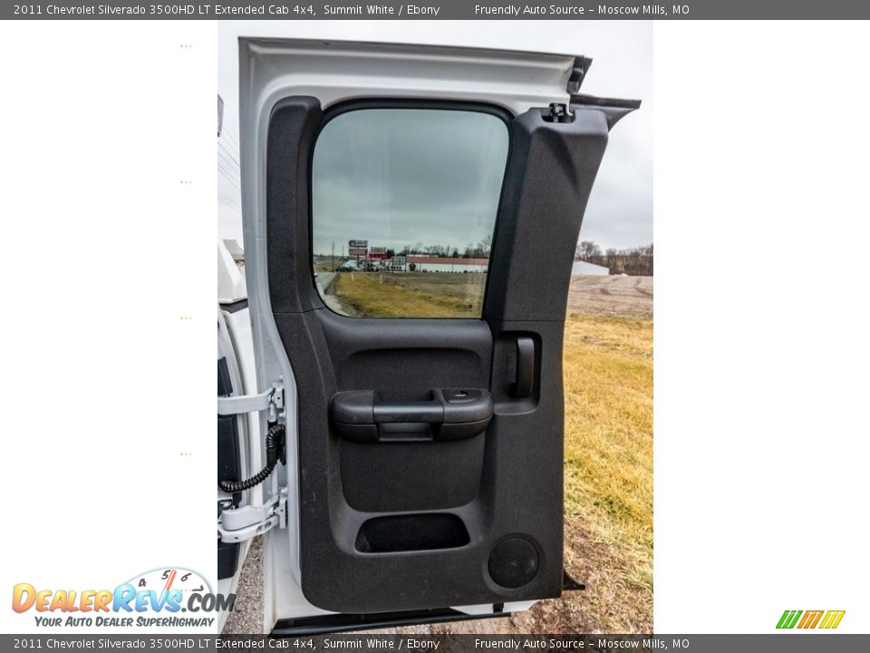 Door Panel of 2011 Chevrolet Silverado 3500HD LT Extended Cab 4x4 Photo #22