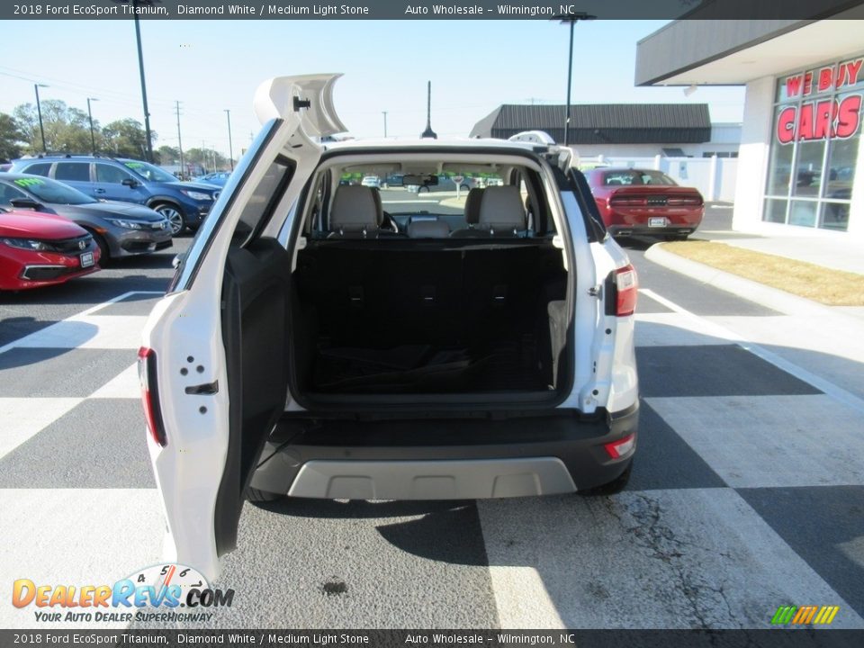 2018 Ford EcoSport Titanium Diamond White / Medium Light Stone Photo #5