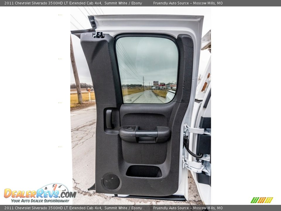 Door Panel of 2011 Chevrolet Silverado 3500HD LT Extended Cab 4x4 Photo #28
