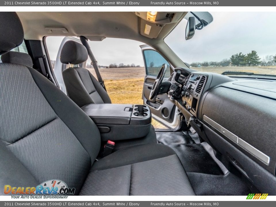 2011 Chevrolet Silverado 3500HD LT Extended Cab 4x4 Summit White / Ebony Photo #31