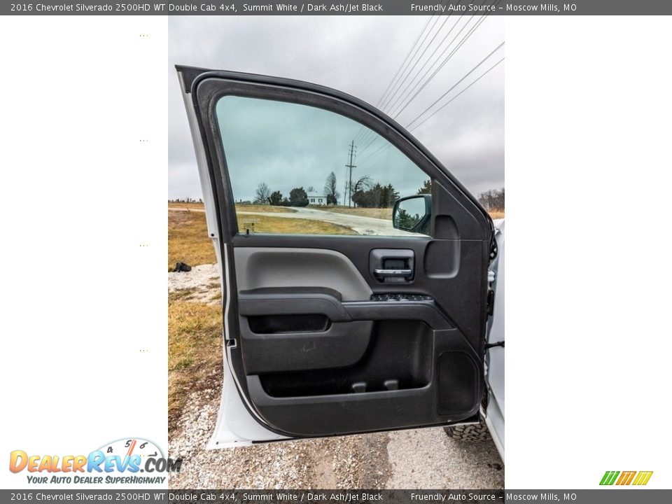 Door Panel of 2016 Chevrolet Silverado 2500HD WT Double Cab 4x4 Photo #20