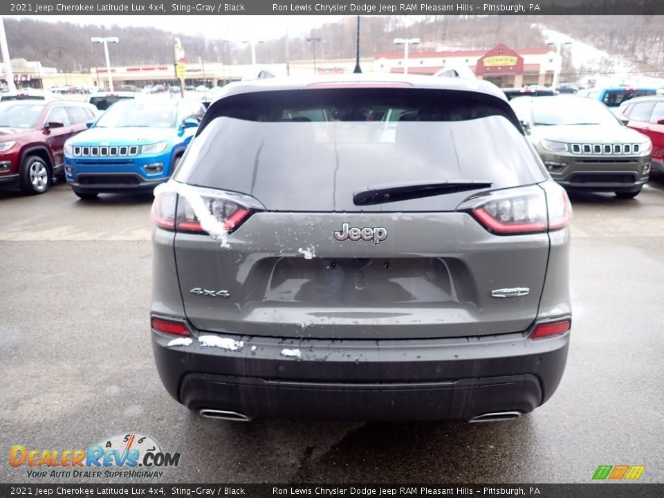 2021 Jeep Cherokee Latitude Lux 4x4 Sting-Gray / Black Photo #4