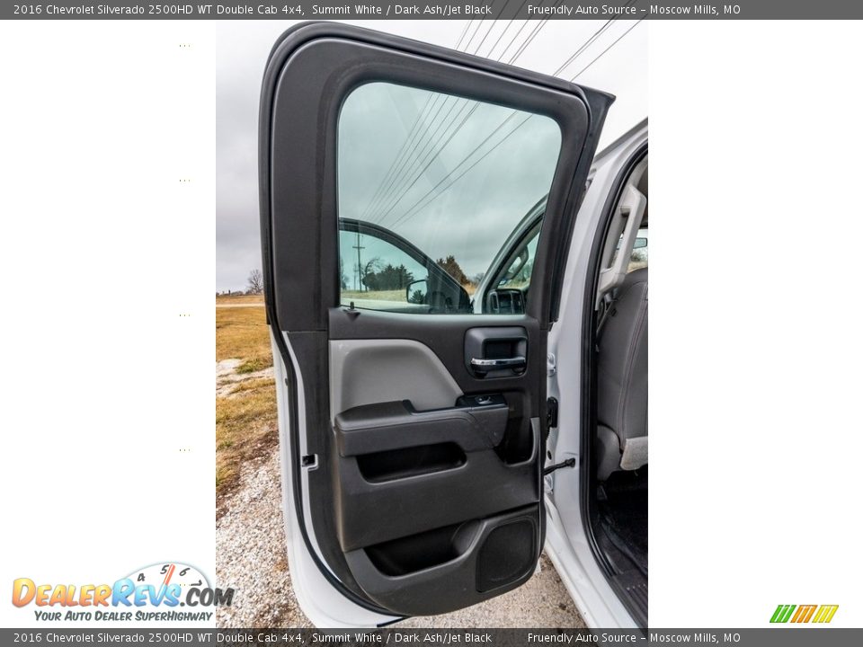 Door Panel of 2016 Chevrolet Silverado 2500HD WT Double Cab 4x4 Photo #21