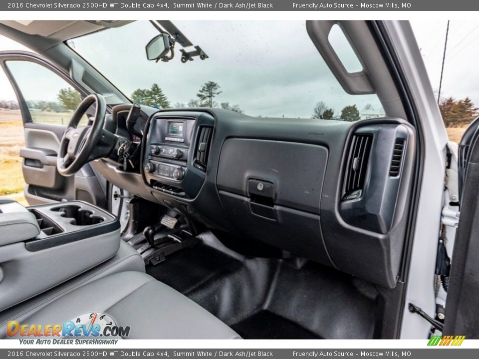 2016 Chevrolet Silverado 2500HD WT Double Cab 4x4 Summit White / Dark Ash/Jet Black Photo #28