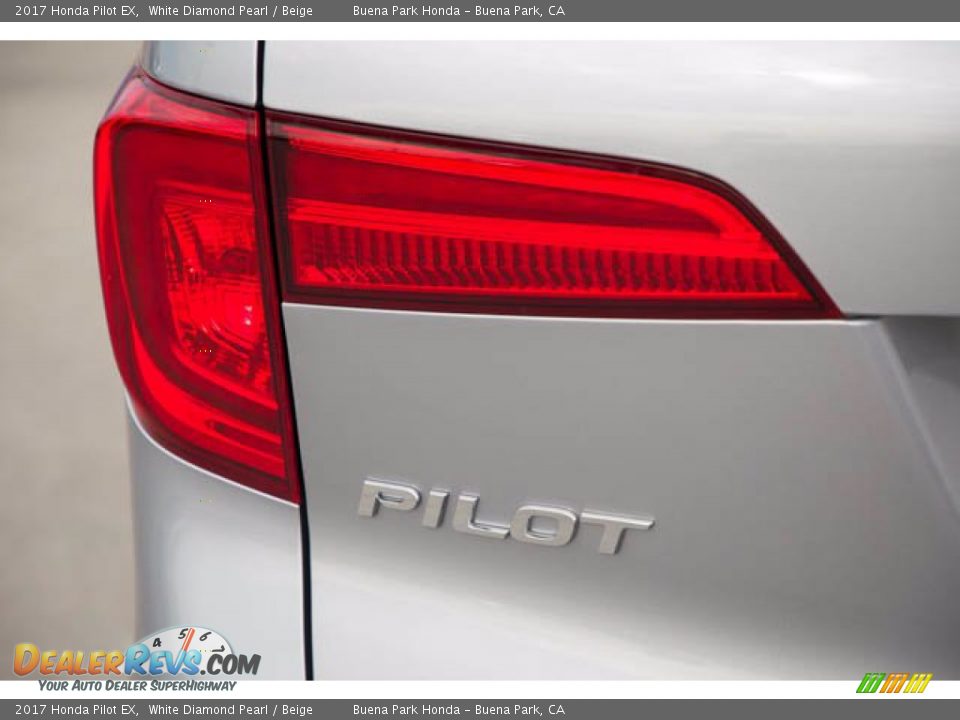 2017 Honda Pilot EX White Diamond Pearl / Beige Photo #10