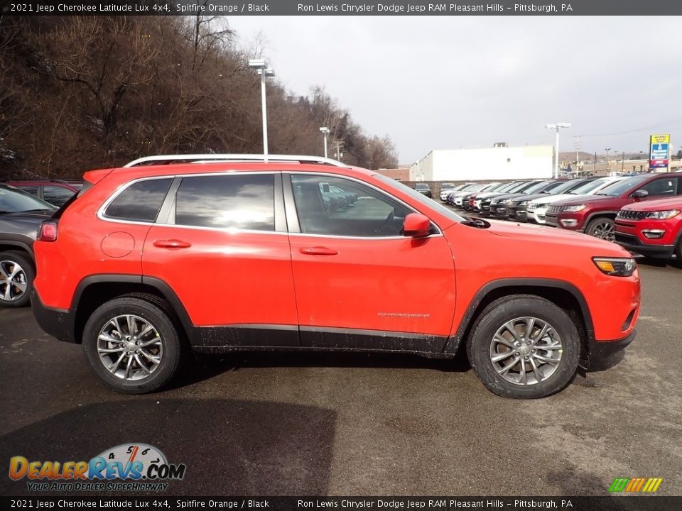2021 Jeep Cherokee Latitude Lux 4x4 Spitfire Orange / Black Photo #6