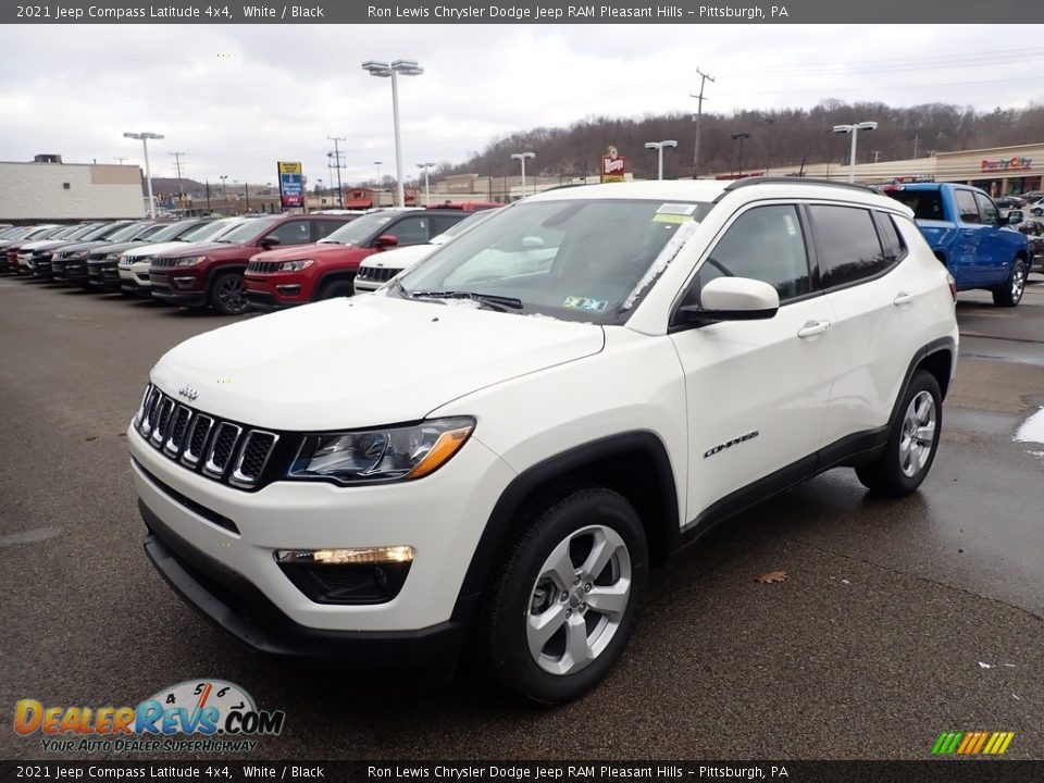 2021 Jeep Compass Latitude 4x4 White / Black Photo #1