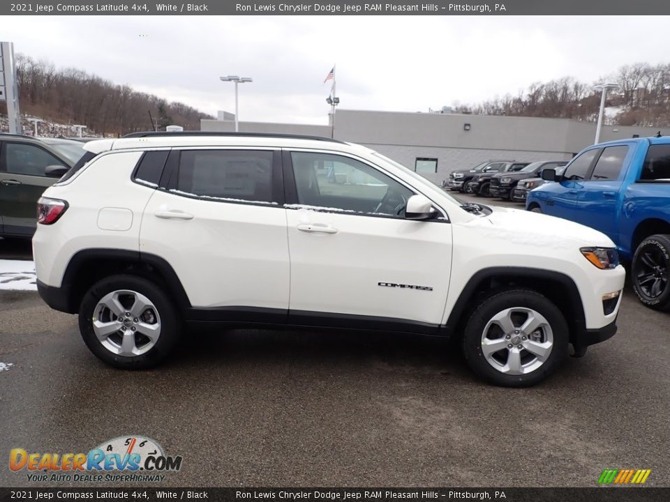 2021 Jeep Compass Latitude 4x4 White / Black Photo #7