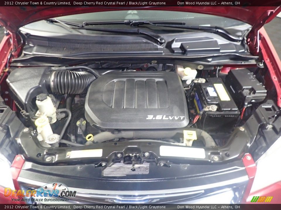 2012 Chrysler Town & Country Limited Deep Cherry Red Crystal Pearl / Black/Light Graystone Photo #11